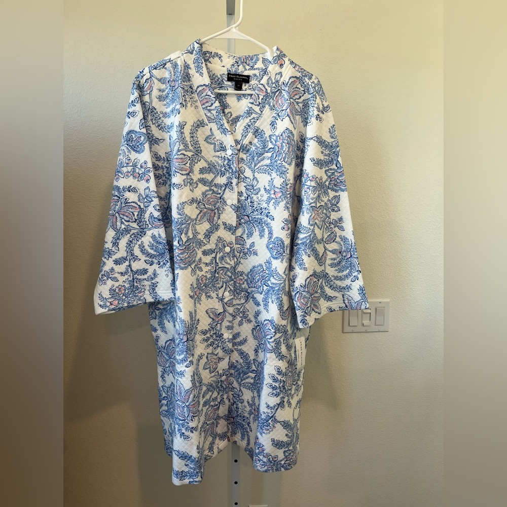 NWT Miss Elaine Blue and Pink Floral Top